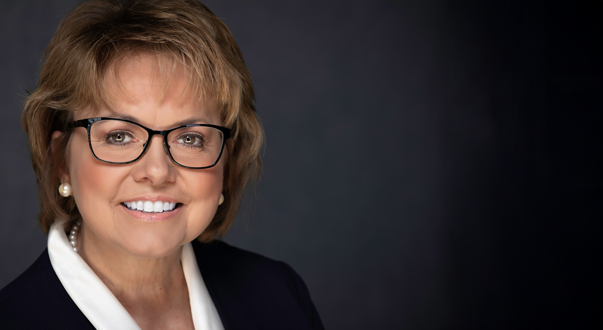 Your First Impression Deserves Better Than a Selfie